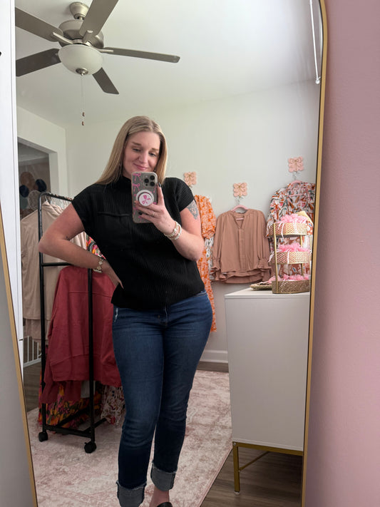 Black Short Sleeve Sweater Top